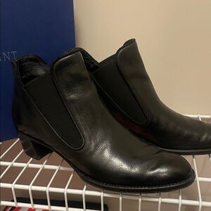 Elegant Black Leather women’s ankle boots